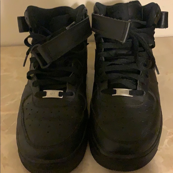 Nike Air Force 1 - Size 10.5 - Picture 2 of 3